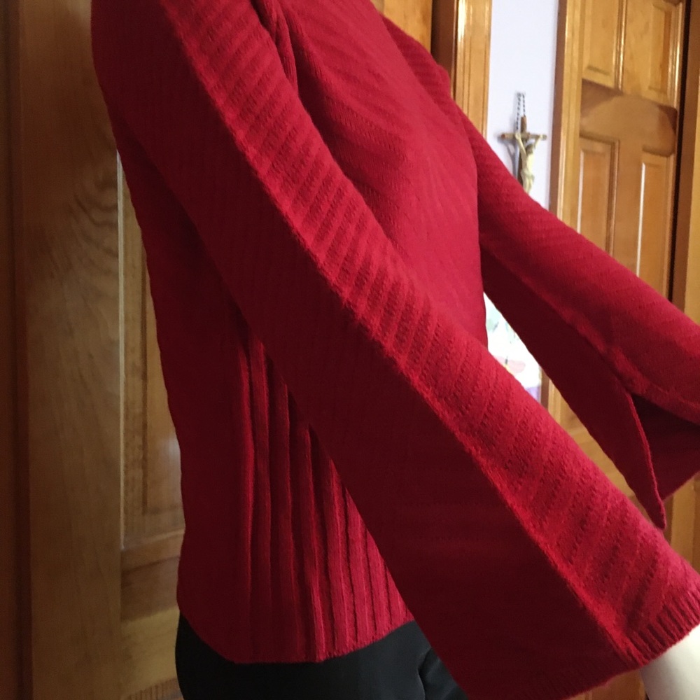 Renuar Red Crew Neck Sweater - Picture 7 of 16